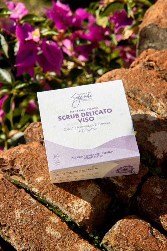 Scrub solido viso delicato